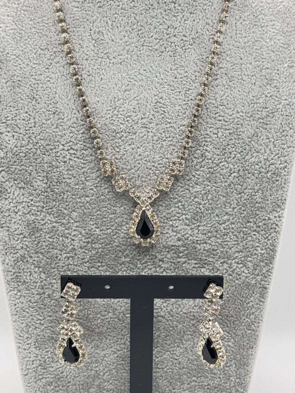 Rhinestone Necklace Earrings Set Teardrop Black Crystal Silver Tone Bridal